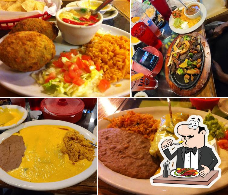 Las Fuentes Mexican restaurant, 18306 Farm to Market Rd 1488 in