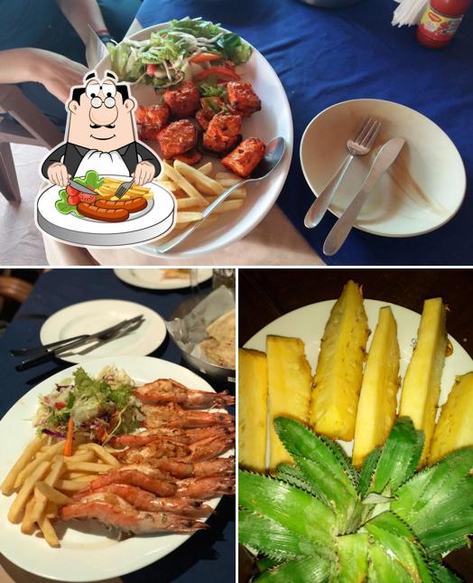 Food at Junas by the beach