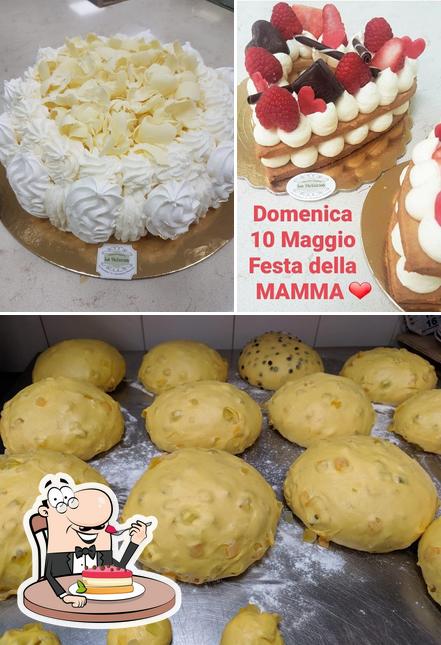 La Deliziosa serve un'ampia selezione di dolci