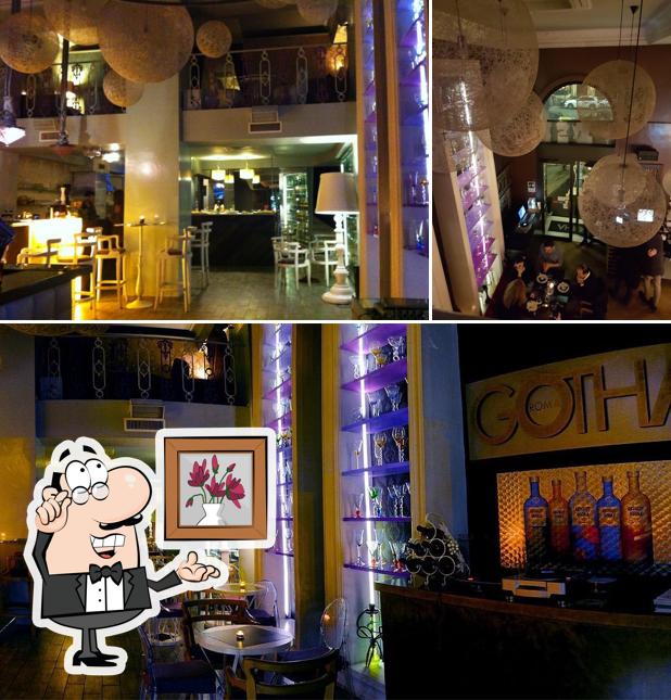 Siediti a un tavolo di Gotha Roma