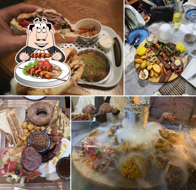 Nourriture à BISTRO SAM 716 TURKISH GRILL HALAL TOURISTIQUE