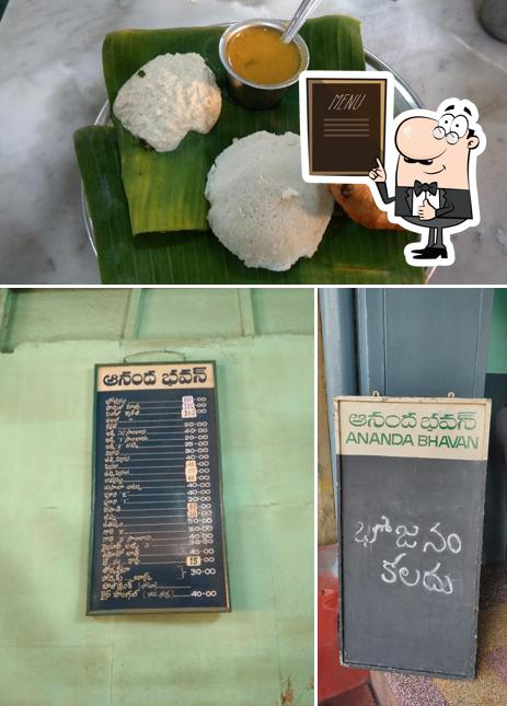 The image of Anand Bhavan’s blackboard and food