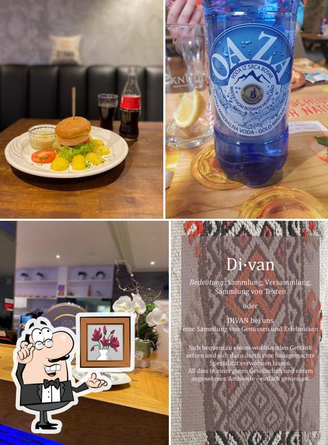 The photo of interior and drink at DIVAN