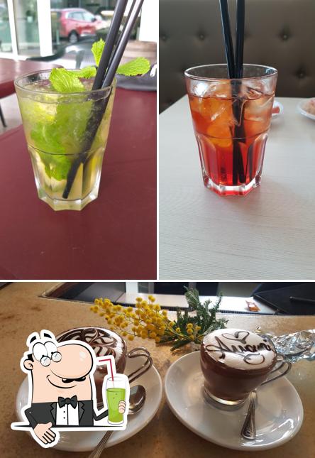 Goditi qualcosa da bere a Darkòcafè Bar