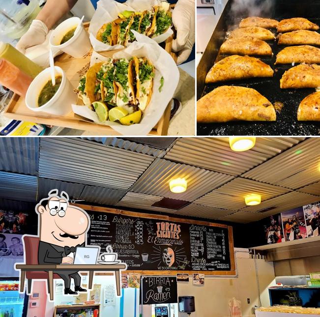 Tortas Gigantes el Enmascarado in Houston Restaurant menu and reviews