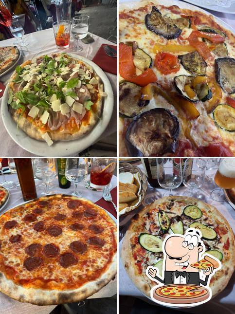 Prova una pizza a Relax Bar & Ristorante
