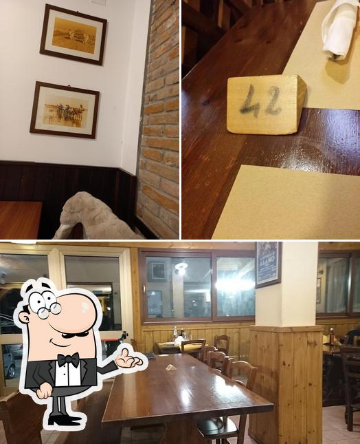 Siediti a un tavolo di Ristorante Pizzeria CZ