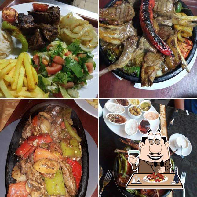 Попробуйте блюда из мяса в "İskele Sofrası Father and Son Place"
