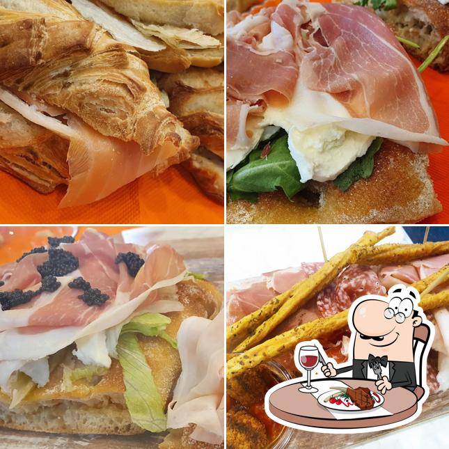 Bar in Centro a Gallarate offre pasti a base di carne
