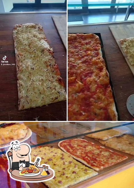 Ordina una pizza a MANGIO