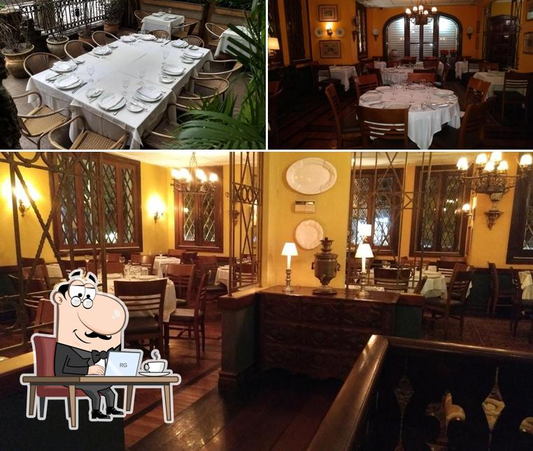 O interior do Fiorino Ristorante