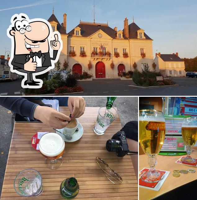 Le Cafe Du Centre