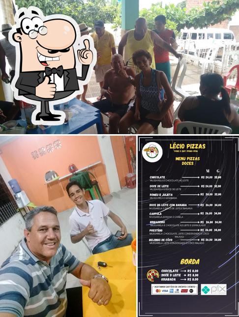 Look at the pic of Pizzaria do Lécio