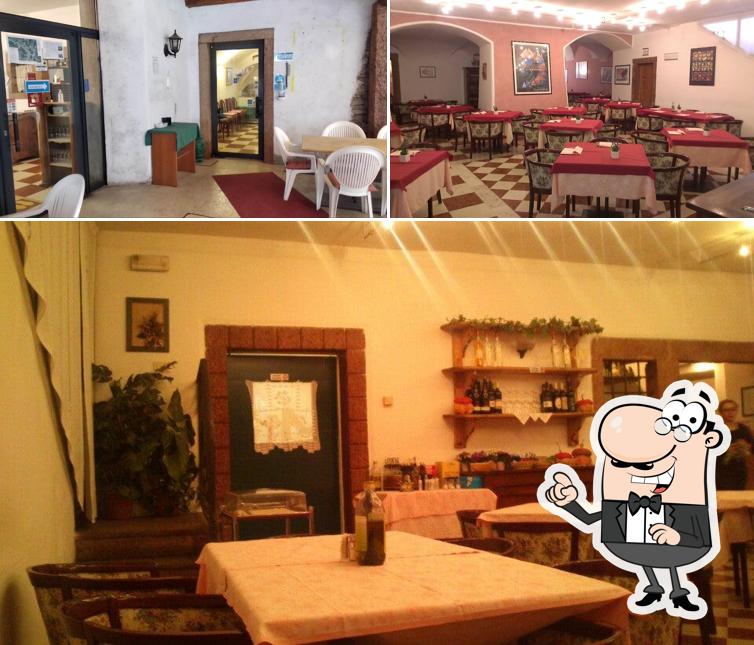 Gli interni di Pizzeria ristorante "Al Portico"