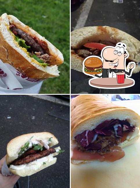 Gli hamburger di Saloon del Panino - Portuense potranno soddisfare i gusti di molti