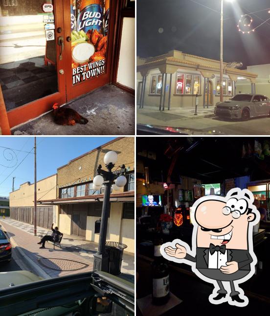 Elmer's Sports Cafe & Liquor Store Ybor City in Tampa Restaurant reviews