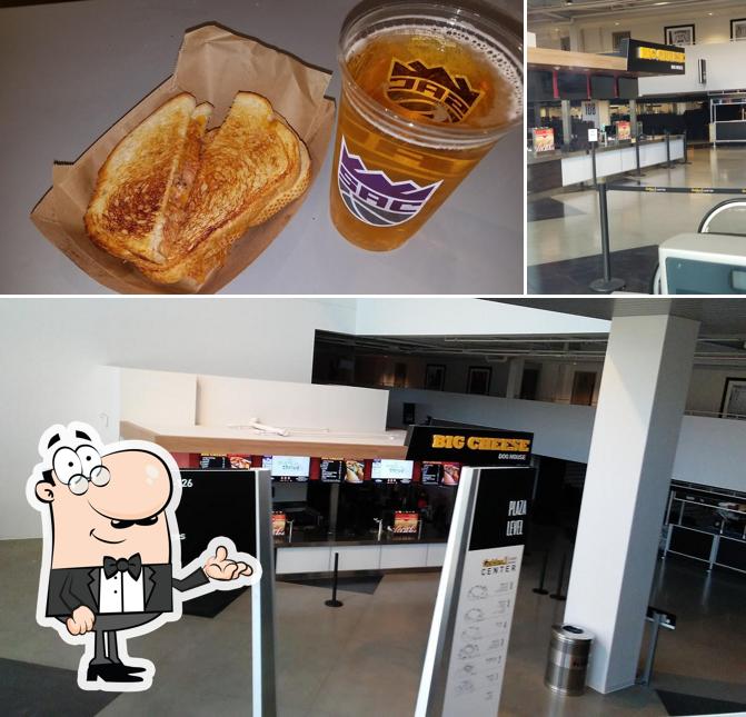 Big Cheese Dog House in Sacramento Restaurant reviews