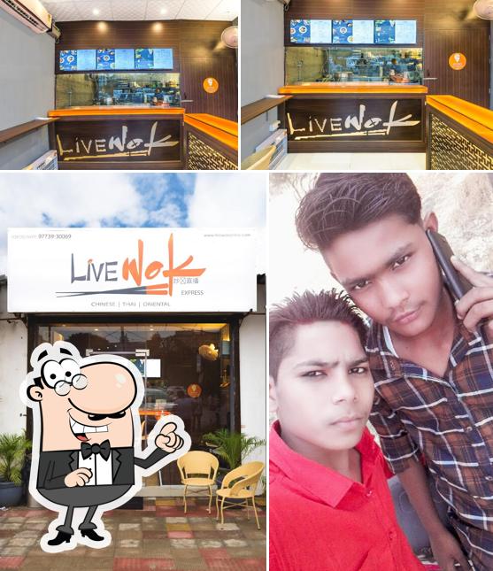 Livewok Express
