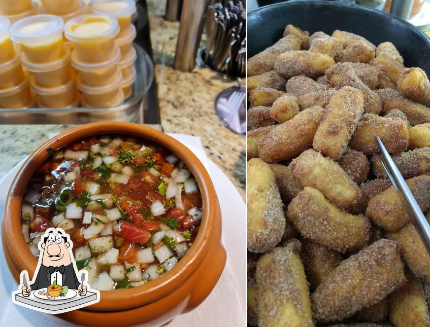 Comida em Restaurante Rancho Bom
