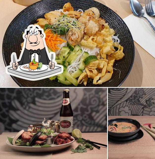 Plats à Éléphant Rouge