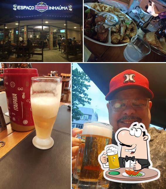 Peça uma tulipa de cerveja leve ou escura