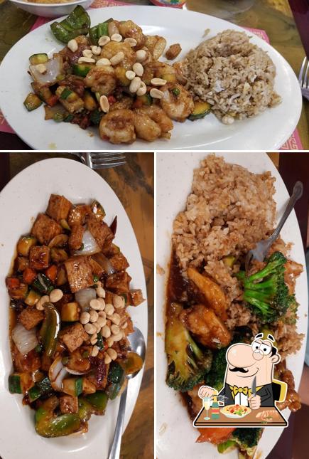Golden House in Holly Springs Restaurant menu and reviews