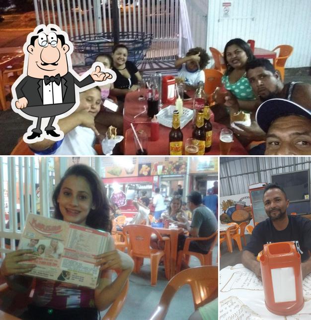 O interior do Karisma Lanches