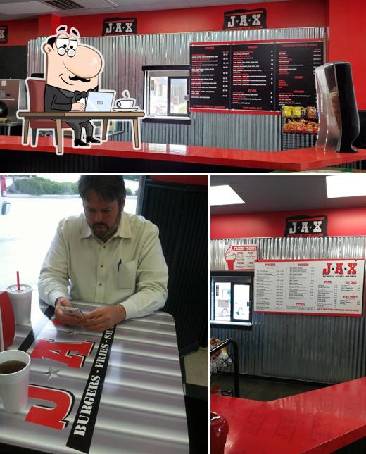 Jax Burgers Fries & Shakes, 12002 Shadow Creek Pkwy in Pearland