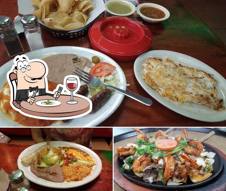 10 De Mayo in Beaumont Restaurant menu and reviews