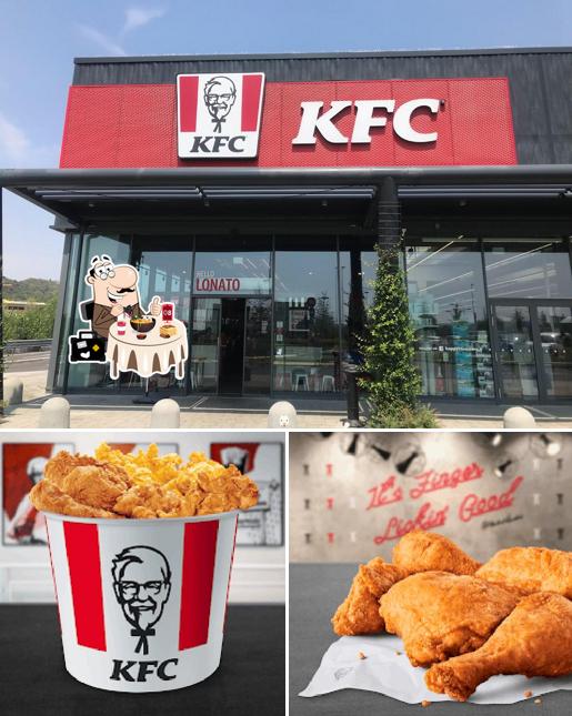 Questa è la foto che presenta la cibo e esterno di KFC