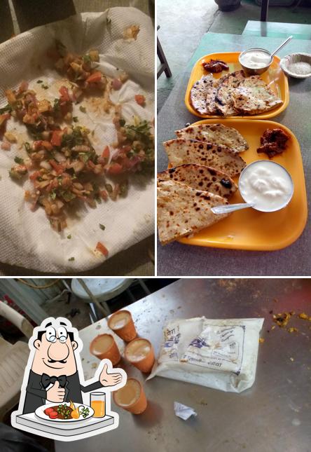 Meals at Highway Star Dhaba Bhadurgarh Ke Mashoor Pakode
