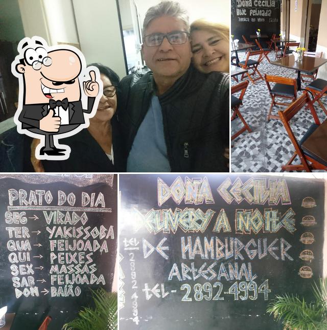 Look at the image of restaurante e hamburgueria dona cecilia