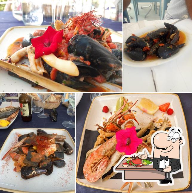 Choisissez de nombreux plats à base de fruits de mer servis par Ristorante Mediterraneo Posada