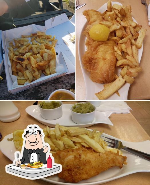 Order fries at Quayside Fish & Chips