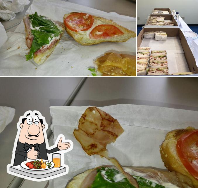 Pickle Time in Everett Restaurant menu and reviews