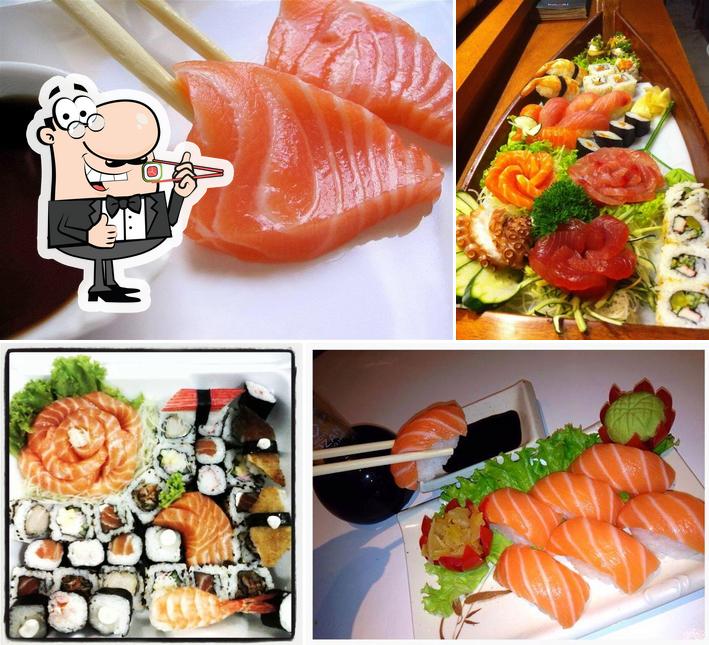 Peça diferentes opções de sushi