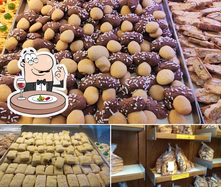 Questa è la immagine che mostra la cibo e interni di Panificio Pasticceria Romagnoli di Bejan Ion-Dorel