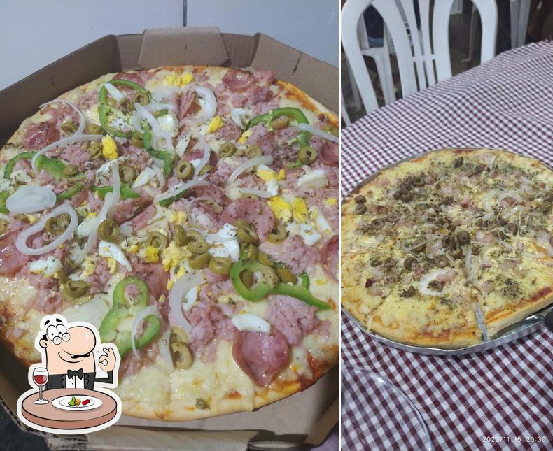 Comida em Pizzaria e Lanchonete Altas Horas