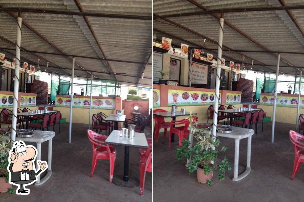 The interior of Sai Uphar