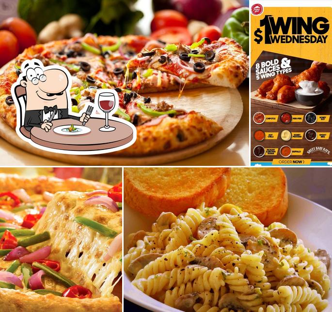 Pizza Hut Yamanto, Shop 22 Winston Glades Shopping Centre, 259 Ash St in Flinders View