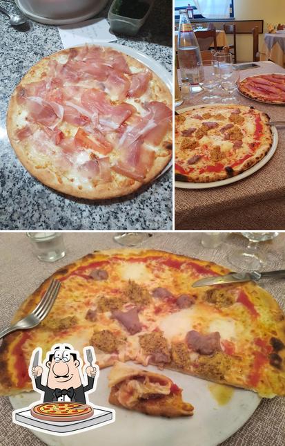 Prenditi una pizza a Ristorante Bar Derby