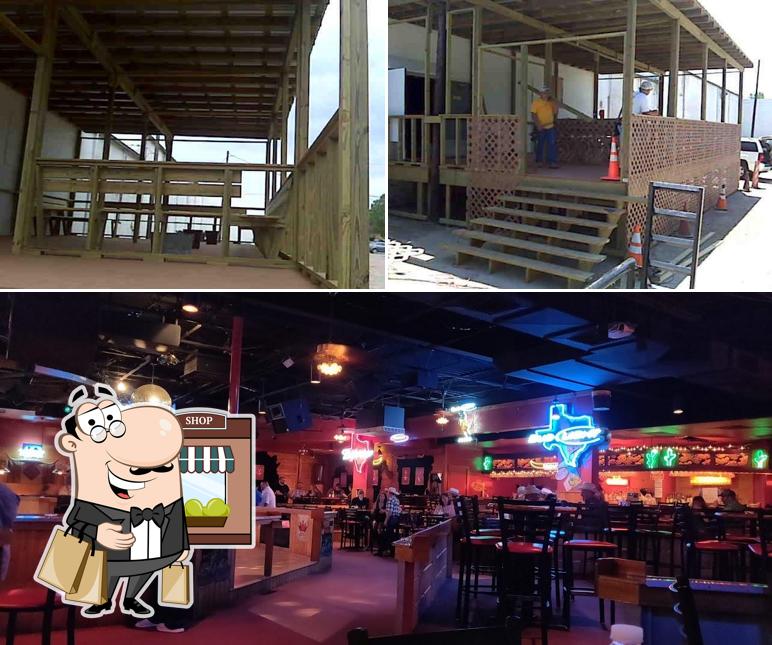 Johnny B Dalton's Night Club in Conroe Restaurant reviews