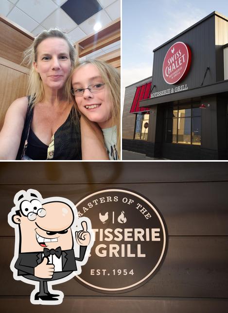 Voir cette image de Swiss Chalet