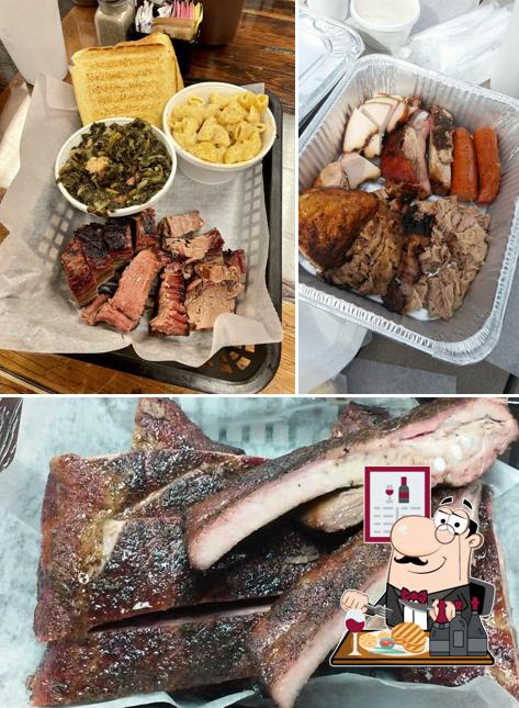 Woodpeckers Backyard BBQ in Jacksonville - Restaurant menu and reviews