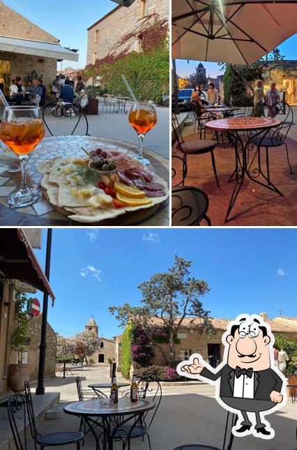 La photo de la intérieur et nourriture de Bar Tabacchi San Pantaleo’s