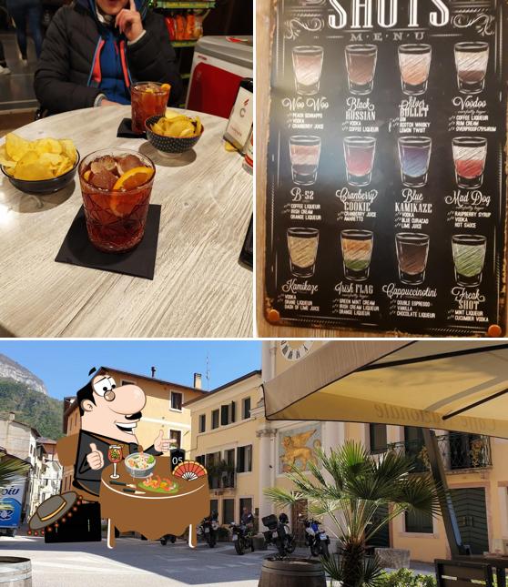 La foto della cibo e esterno di Caffe' Nazionale
