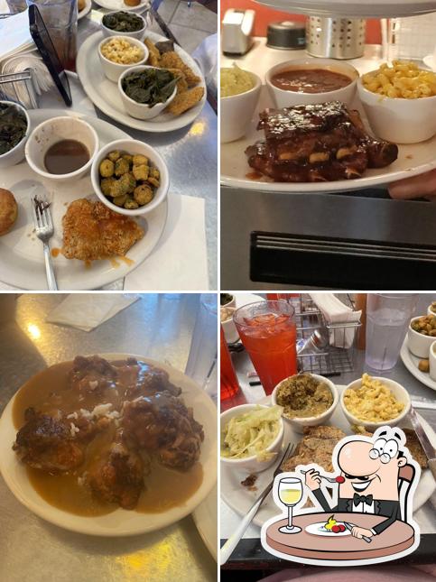 EllaEm's Soul Food in North Las Vegas Restaurant menu and reviews