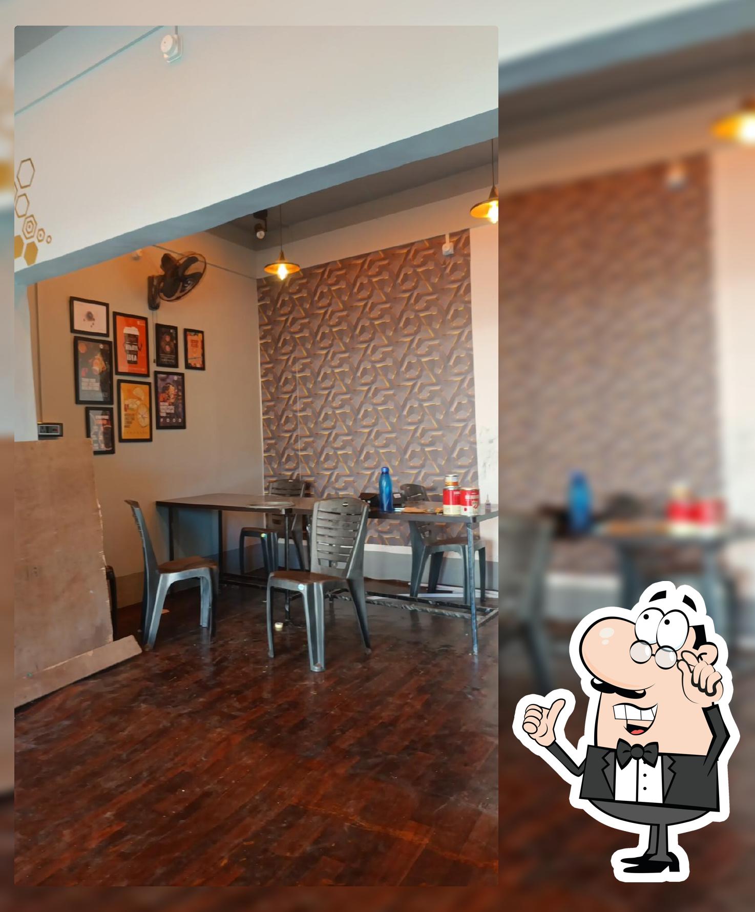 The interior of Diet Hub Restaurant
