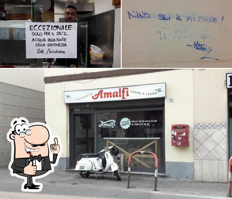 Ecco un'immagine di Pizzeria Amalfi