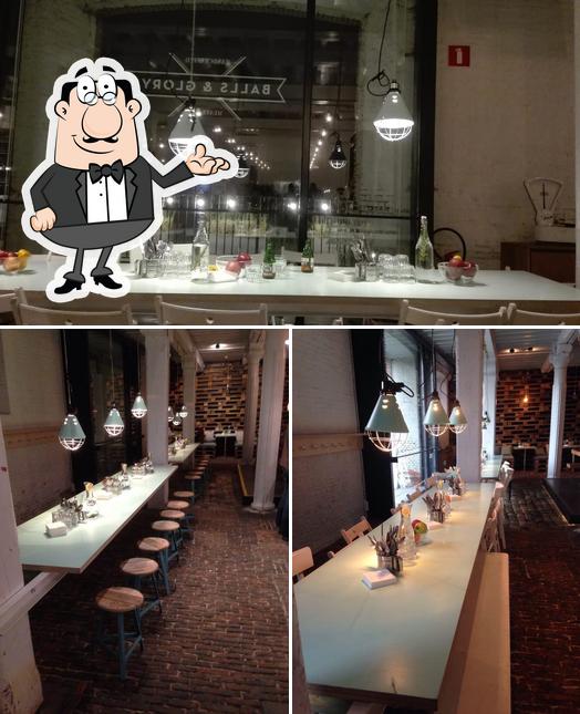 Balls & Glory, Antwerp, Theaterplein 1 naast Stadsschouwburg Restaurant menu and reviews